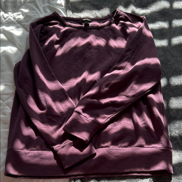 Eddie Bauer Women's Crew Neck Sweater in Plum - Picture 1 of 1